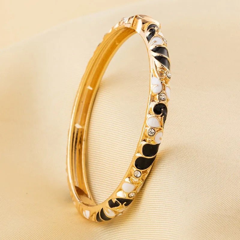 Luxurious white cloisonne metal bangles(black+white)